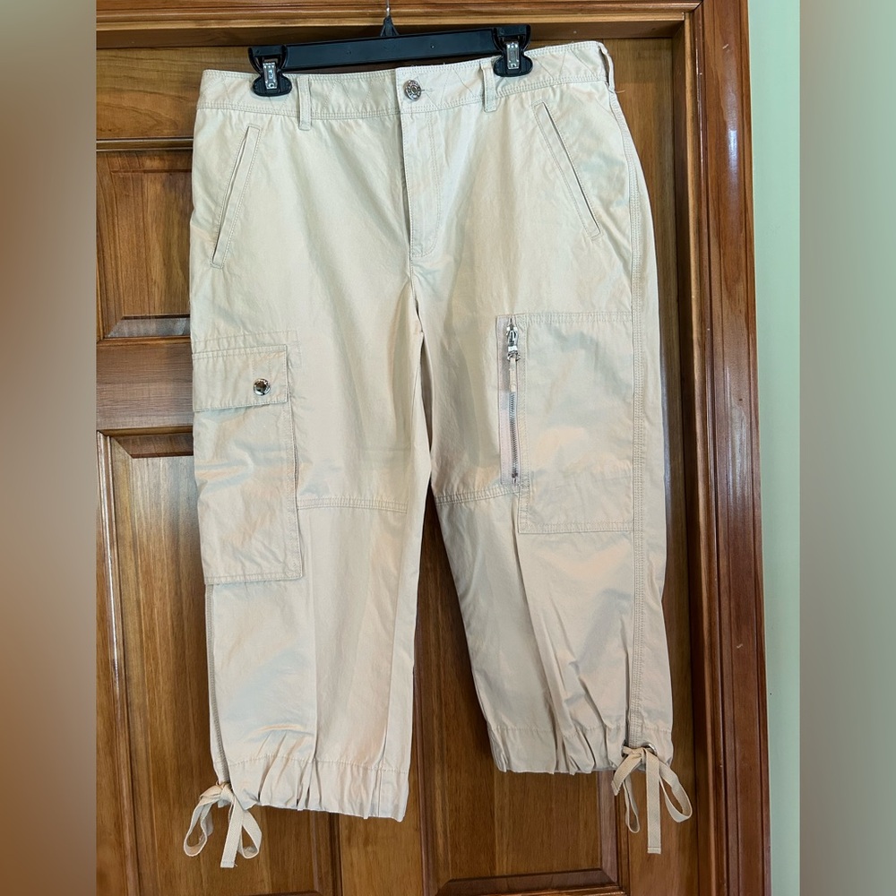Lauren Jeans Company Cropped Cargo Trousers in Cream with Drawstring Hem
